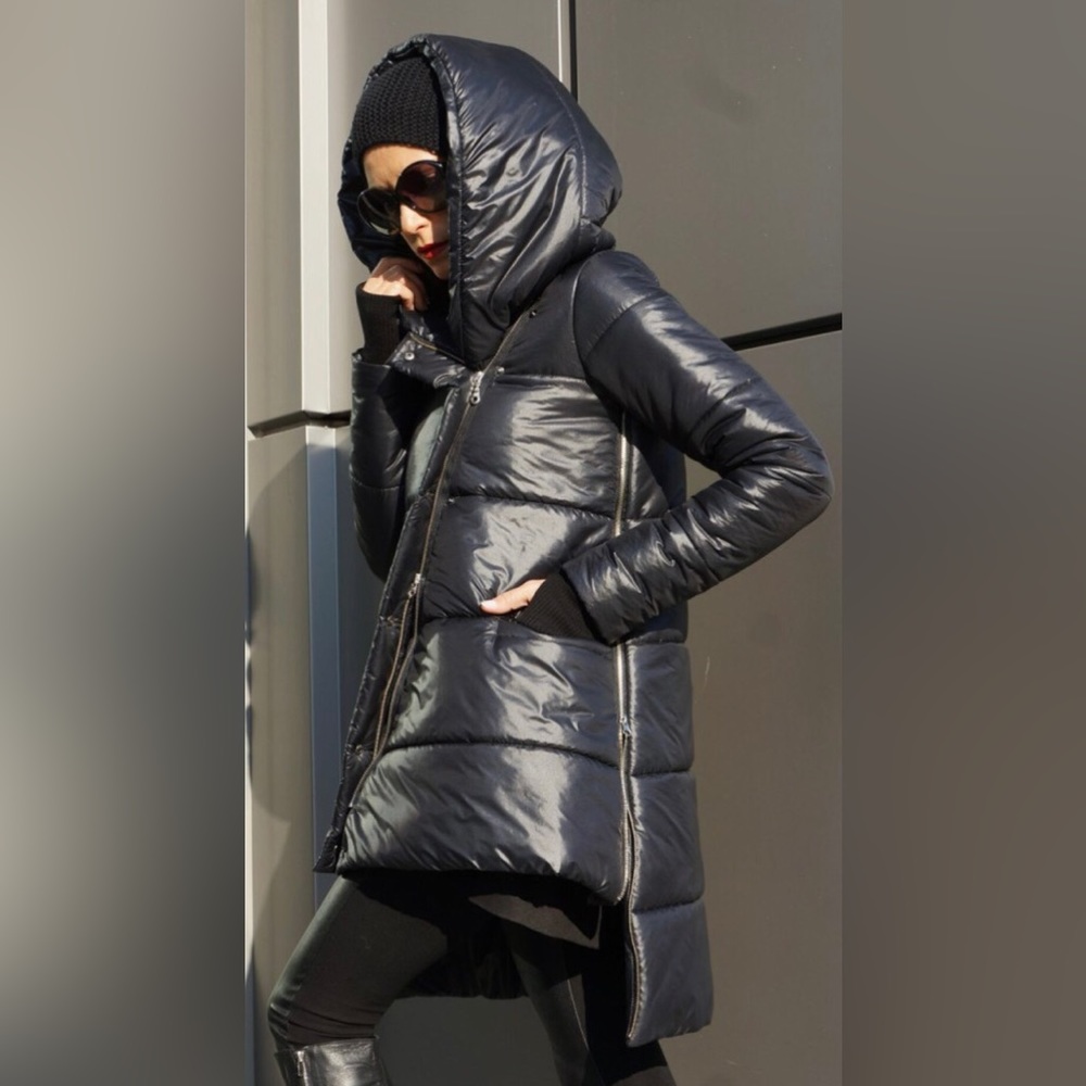 NEW Asymmetric Quilted Black Hooded Extra Warm Coat.